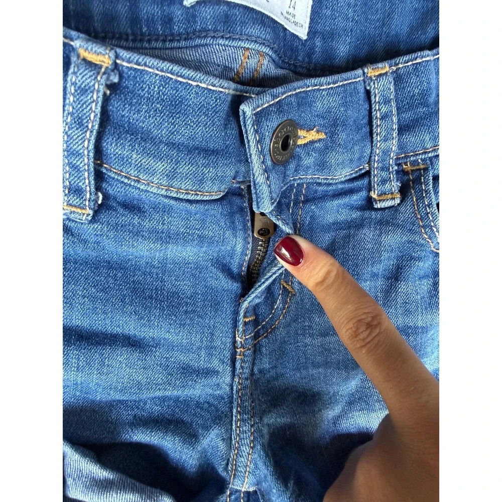 Abercrombie Kids Girls Size 14 Medium Wash Cuffed Stretch Denim Shorts Blue